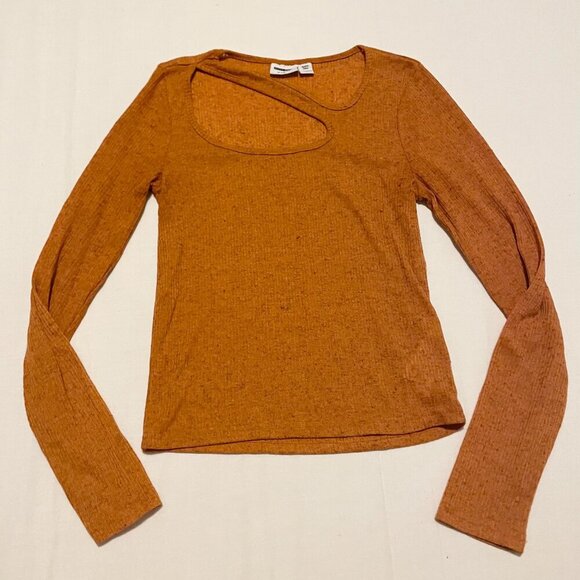 Noisy May Long Sleeve Top with Cutout Womens Size Medium - Picture 1 of 16